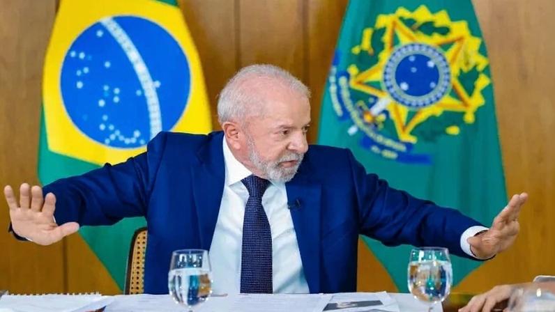 Entre as propostas, Lula citou a redução da jornada para melhorar a qualidade de vida e o convívio familiar - (crédito: Ricardo Stuckert/PR)