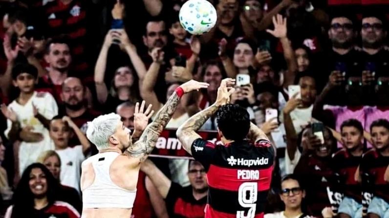 Arrascaeta homenageia Oscar Schmidt em gol do Flamengo - (crédito: Foto: Gilvan de Souza / Flamengo)
