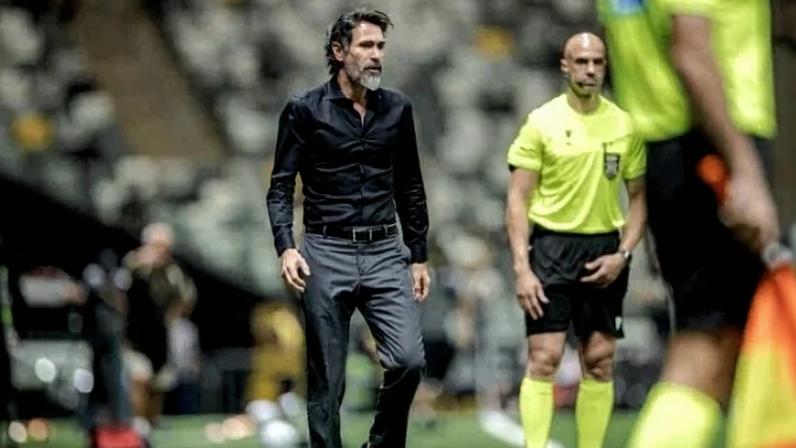 Argentino perplexo durante humilhante derrota do Galo - (crédito: Foto: Pedro Souza / Atlético)