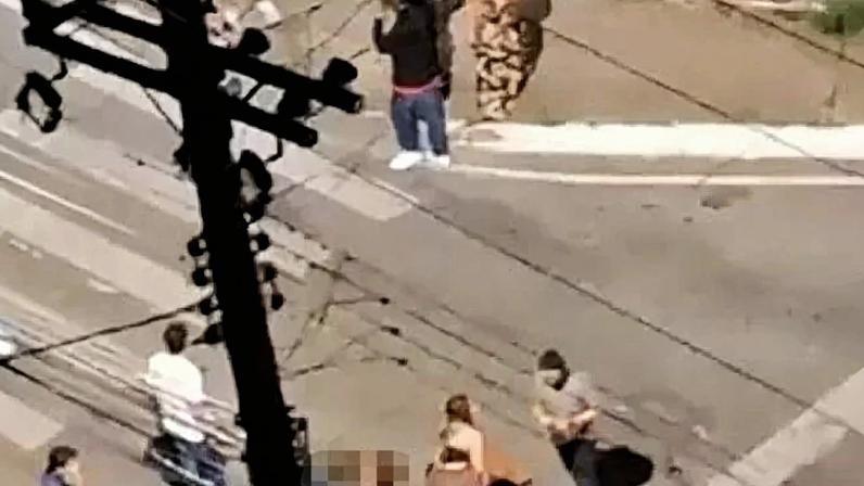 Câmeras registraram o crime no Riacho Fundo I, na CLN 3, Bloco C - (crédito: Material cedido ao Correio)