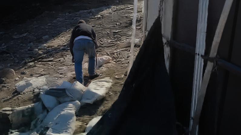 Carga de camnhão envolvido em acidente na BR 251 ficou jogada na pista - (crédito: redes sociais/divulgaçao)