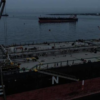 Irã ameaça com batalha naval no Oriente Médio