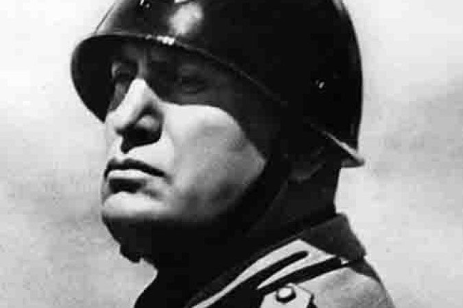 A morte de Mussolini encerrou a guerra civil italiana e acelerou a rendição das forças alemãs no país. O legado do fascismo, no entanto, continua a ser um tema sensível na Itália - (crédito: Domínio Público/wikimedia commons)