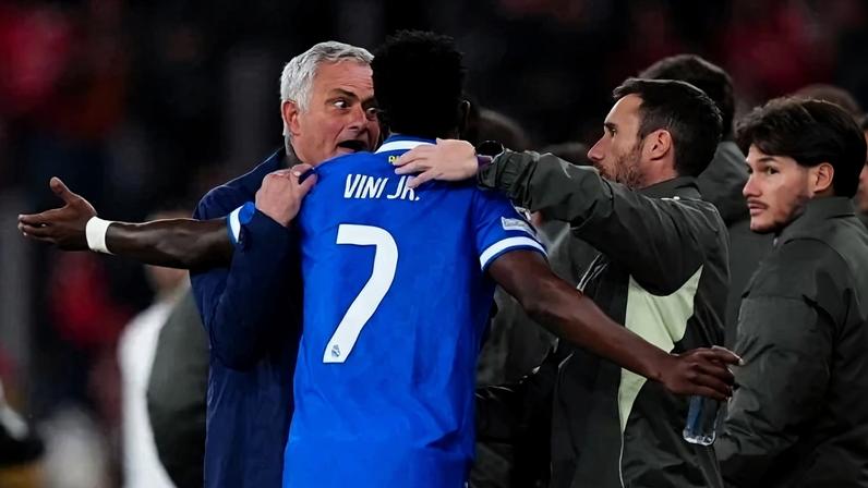 Atitude de Mourinho com Vini Jr não foi bem vista por parte da diretoria do Real Madrid - (crédito: Foto: Angel Martinez/Getty Images)