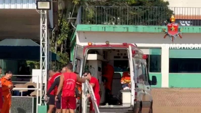 O Corpo de Bombeiros foi acionado e atendeu a ocorrência às 8h30