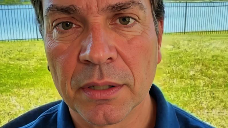 Em vídeo, Alexandre Ramagem agradeceu ao governo de Donald Trump pela libertação e disse que situação dele nos EUA é legal e que aguarda a concessão de asilo para permanecer no país - (crédito: Redes sociais)