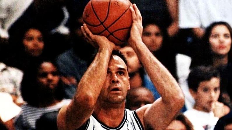 Oscar Schmidt foi um grande jogador de futebol - (crédito: João Pires/Jump)