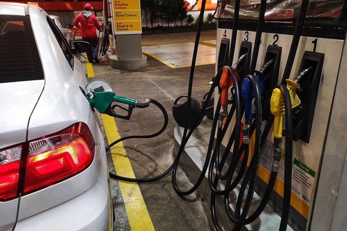 Diesel no Centro-Oeste fica até 17% mais caro - Multieixos com Renato Ferraz -