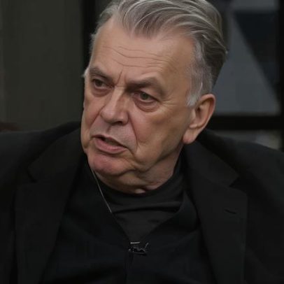 Walcyr Carrasco enfrenta desafios para escrever novela após acidente