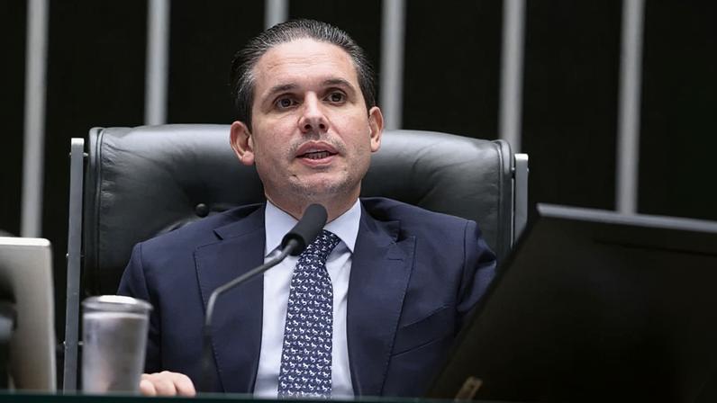 Sessão marcada por Motta integra movimento para cumprir etapas regimentais após pedido de vista na CCJ. - (crédito: Vinicius Loures/Câmara dos Deputados)