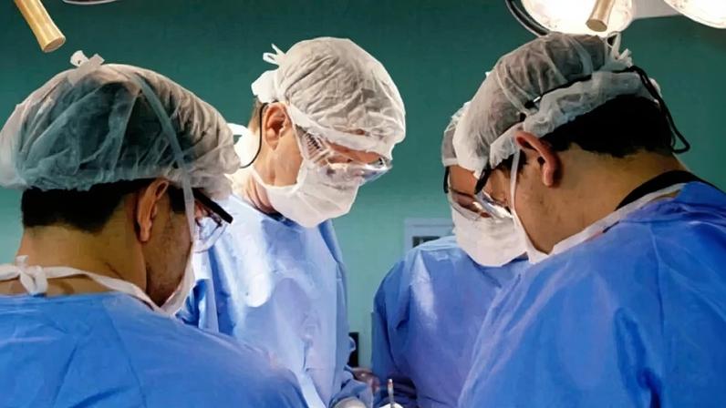 Novo curativo também auxilia no tratamento de doenças como glaucoma, queimaduras oculares, inflamações, perfurações e úlceras da córnea - (crédito: Ministério da Saúde)