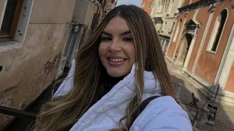 O corpo de Julia foi encontrado às 19h por vizinhas que entraram no apartamento. De acordo com o Promotor do caso, Osvaldo Zaracho, houve ferimentos no pescoço da vítima - (crédito: Reprodução: Redes Sociais)