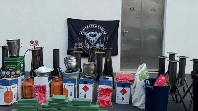 Toda a mercadoria e o maquinário foram apreendidos e encaminhados para perícia técnica - (crédito: Divulgação/PF)