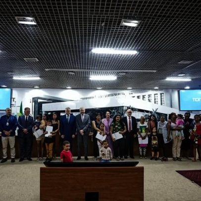 TJDFT entrega títulos de propriedades habitacionais do Projeto Vulneráveis