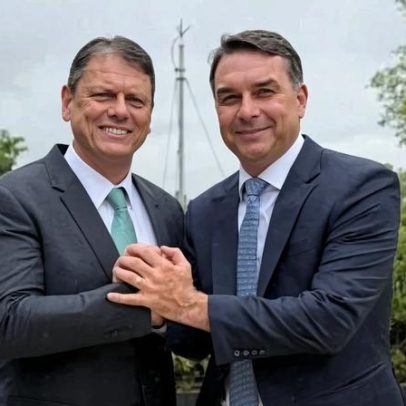 Tarcísio diz que Flávio manterá legado de Bolsonaro