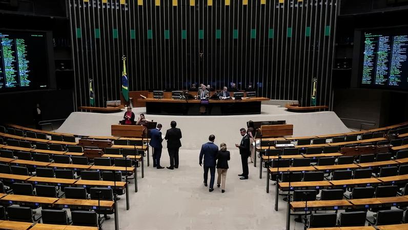 Câmara pauta projetos sobre mineração, ouro e proteção de fauna nesta quarta (22/4). - (crédito: Foto: Bruno Spada / Câmara dos Deputados)