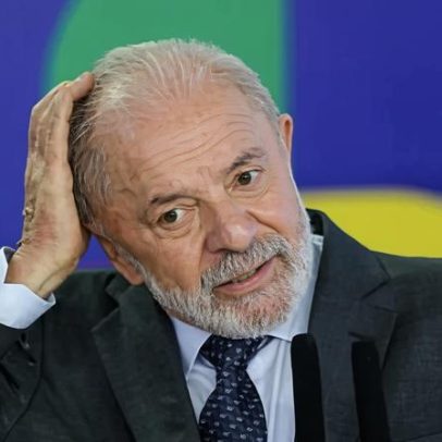 Lula afirma que convocar eleições é problema da Venezuela