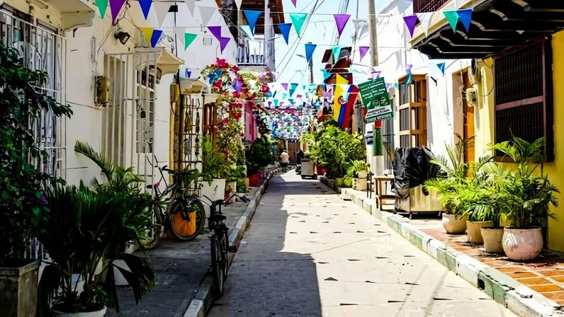 Alguns dos eventos culturais mais importantes de Cartagena incluem o Festival Internacional de Música de Cartagena e o Festival de Cinema de Cartagena. - (crédito: Jorge Gardner Unsplash)