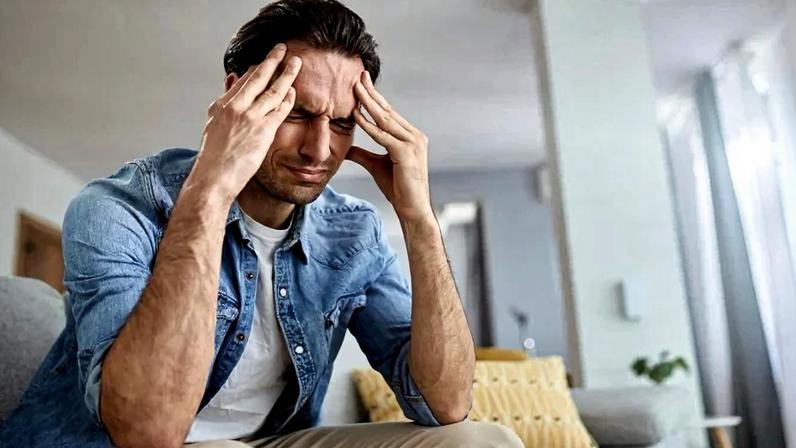 Calor pode piorar crises de enxaqueca - (crédito: Freepik)