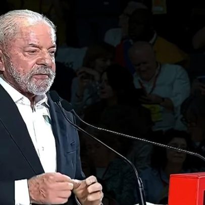 Lula afirma que defesa da democracia o torna imune à velhice