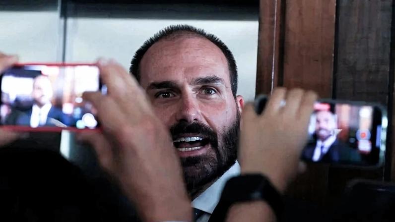 Eduardo Bolsonaro compartilhou imagens do ministro no casamento de Tabata Amaral e levantou suspeitas sobre a relação entre ambos - (crédito: Lula Marques/Agência Brasil)