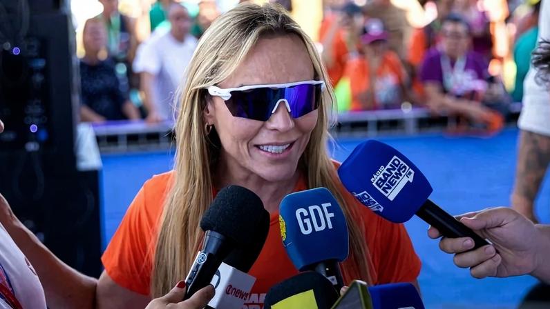 Governadora participou da Maratona Brasília nesta terça-feira (21/4) - (crédito: Mariana Campos/CB/D.A Press)