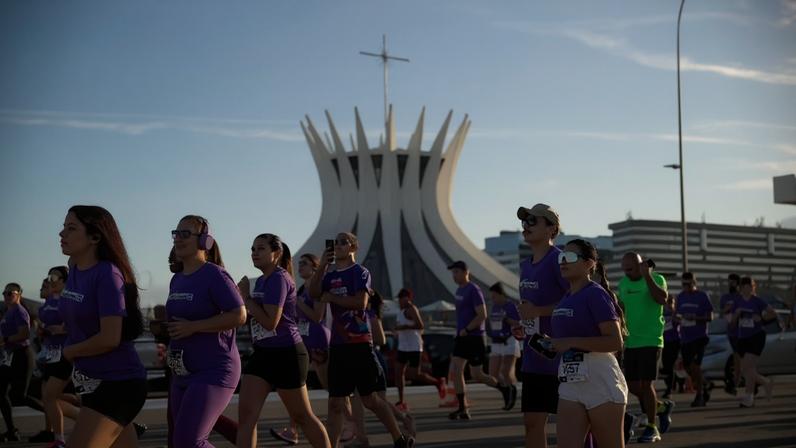 Os tradicionais monumentos de Brasília proporcionaram uma bela visão aos corredores participantes
