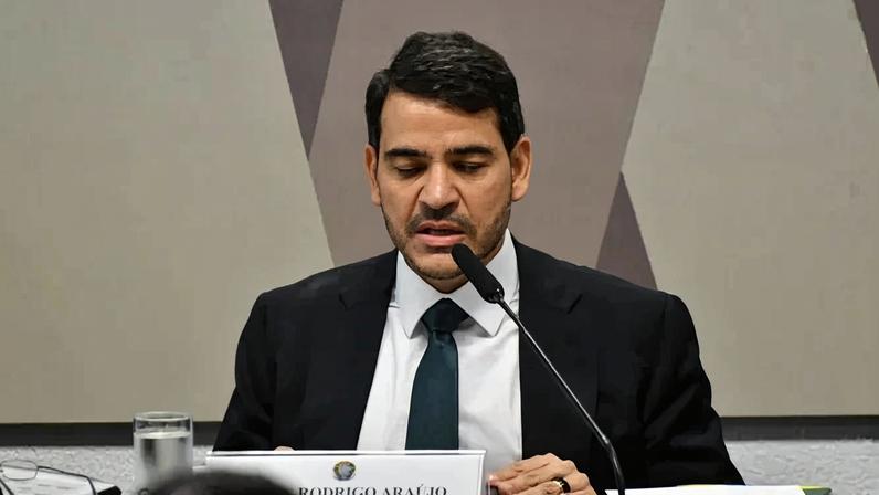 Jorge Messias é sabatinado na CCJ do Senado por vaga no STF - (crédito: Ed Alves/CB/D.A Press)