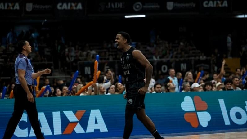 Vitória com emoção no último segundo carimbou passaporte para o Brasília medir forças com o Flamengo - (crédito: Matheus Maranhão/Brasília )