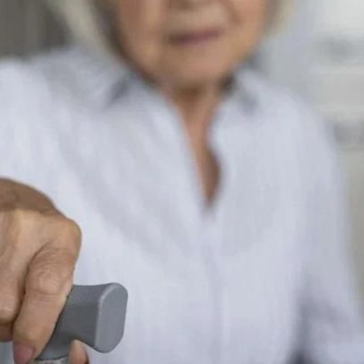 População brasileira envelhece e aumenta demanda por cuidados de saúde