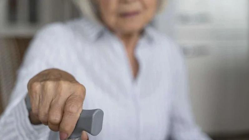 Com população mais velha, país precisa se atentar para acessibilidade e aumento de gastos com saúde - (crédito: Reprodução/Freepik)
