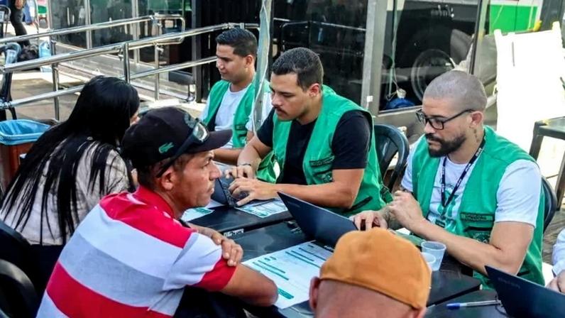 Quarta do Cidadão oferece serviços gratuitos à população vulnerável na Esplanada - (crédito: DPDF)