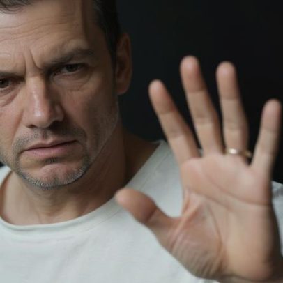 A Última Casa: Netflix divulga data de estreia e fotos com Wagner Moura