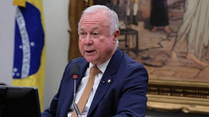 Segundo Azi, há uma convergência em curso entre o texto defendido pelo governo e o que vinha sendo construído na Câmara - (crédito: Renato Araújo / Câmara dos Deputados)