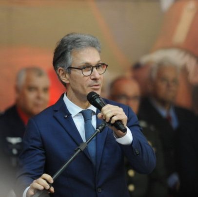 Zema questiona STF após críticas e ironia sobre fantoche