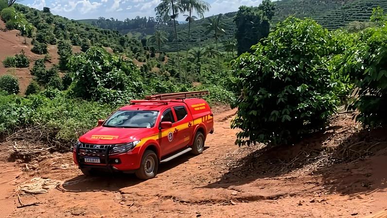 Segundo o Corpo de Bombeiros Militar de Minas Gerais (CBMMG), a idosa estava desaparecida desde sexta-feira (17/4) - (crédito: Divulgação CBMMG)