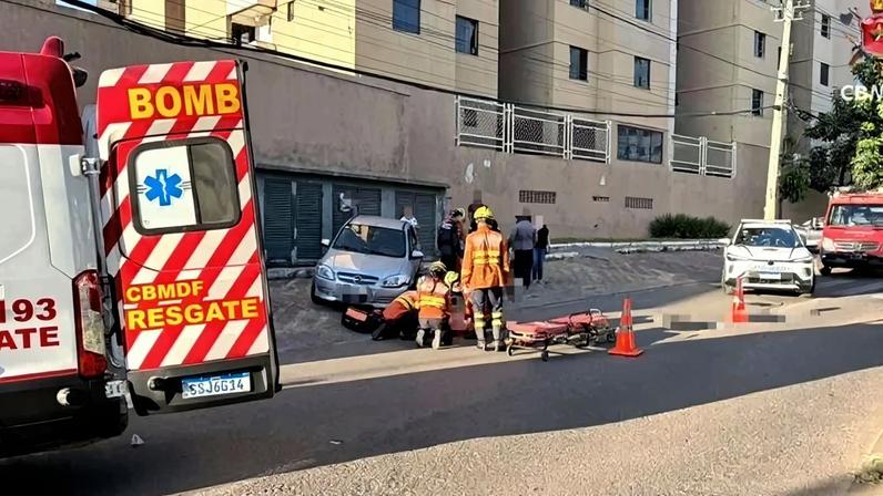 Pedestre é atropelada em Águas Claras - (crédito: CBMDF/Divulgação)
