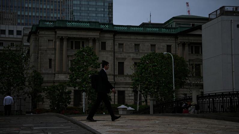 Warsh aponta mudança de regime no Fed com menos fala e novos modelos