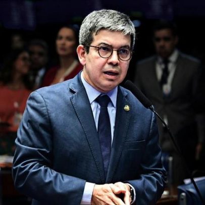 Líder do governo reage após Senado barrar indicação de Messias ao STF