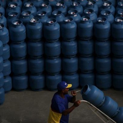 Governo libera R$ 330 milhões para conter preço do gás de cozinha