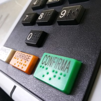 Entenda por que não é possível se candidatar sem partido no Brasil