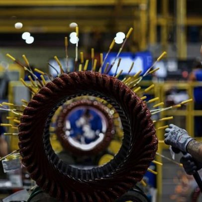 Ações da WEG sobem e lideram Ibovespa após notícia sobre concorrente