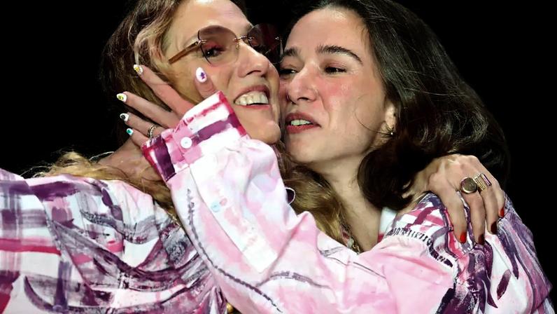 Isabela Capeto e a filha Chica