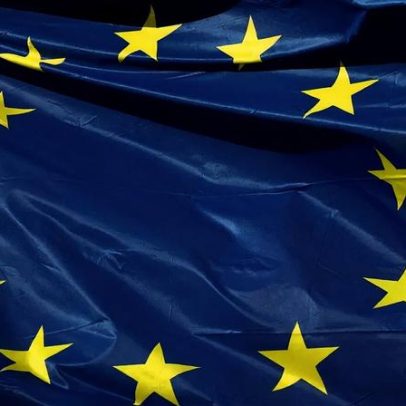 Atividade da zona do euro recua em abril com alta de custos, aponta PMI