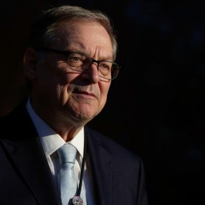 Hassett: negociações de paz com Irã ocorrerão e petróleo deve cair
