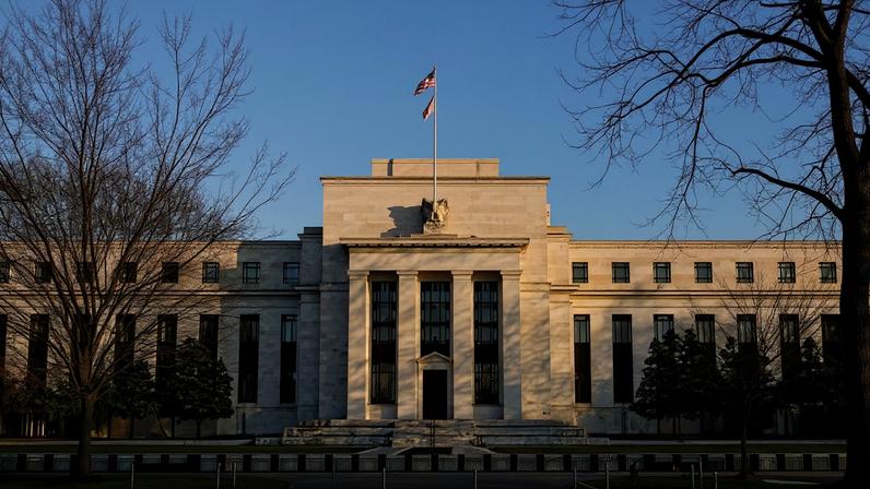 REUTERS/Joshua Roberts O Fed manteve sua meta de taxa de juros de curto prazo na faixa de 3,50% a 3,75% em cada uma de suas duas reuniões até agora neste ano.