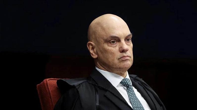 O ministro do Supremo Tribunal Federal, Alexandre de Moraes, durante a abertura da fase final do julgamento do ex-presidente Jair Bolsonaro, sobre uma suposta trama para anular as eleições de 2022, em Brasília, Brasil, 2 de setembro de 2025. REUTERS/Jorge Silva