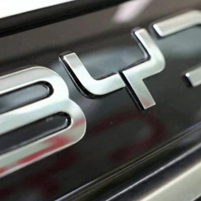 Vendas da BYD caem novamente em março na China
