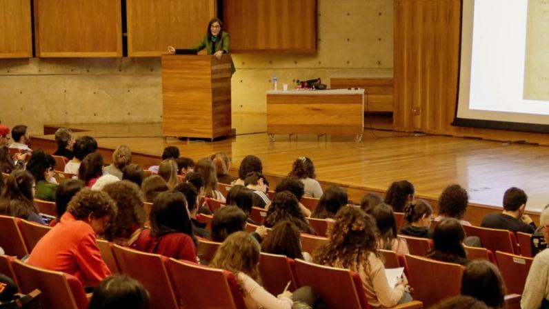 A série BBM no Vestibular traz aulas abertas sobre livros obrigatórios da Fuvest – Foto: Julia Forner/BBM USP