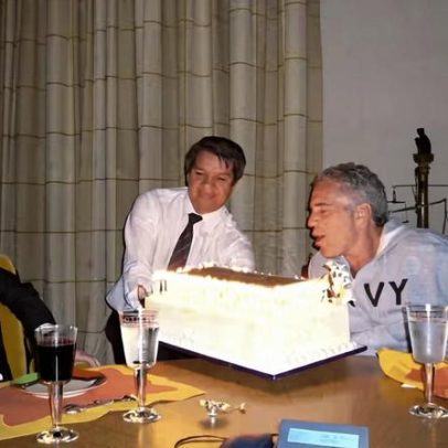 Caso Mandelson vira crise para o premiê britânico